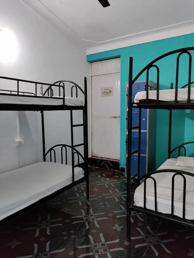 אנג'ונה Goanvibes Hostel מראה חיצוני תמונה